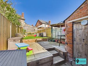 Garden - click for photo gallery
